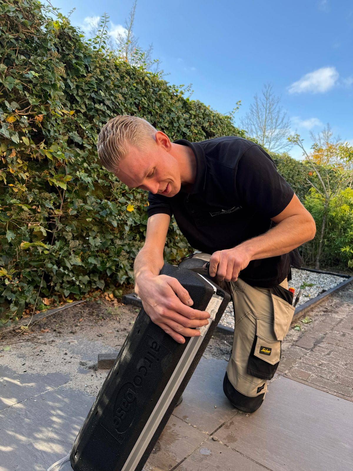 Rowin Steenbakker aan het werk
